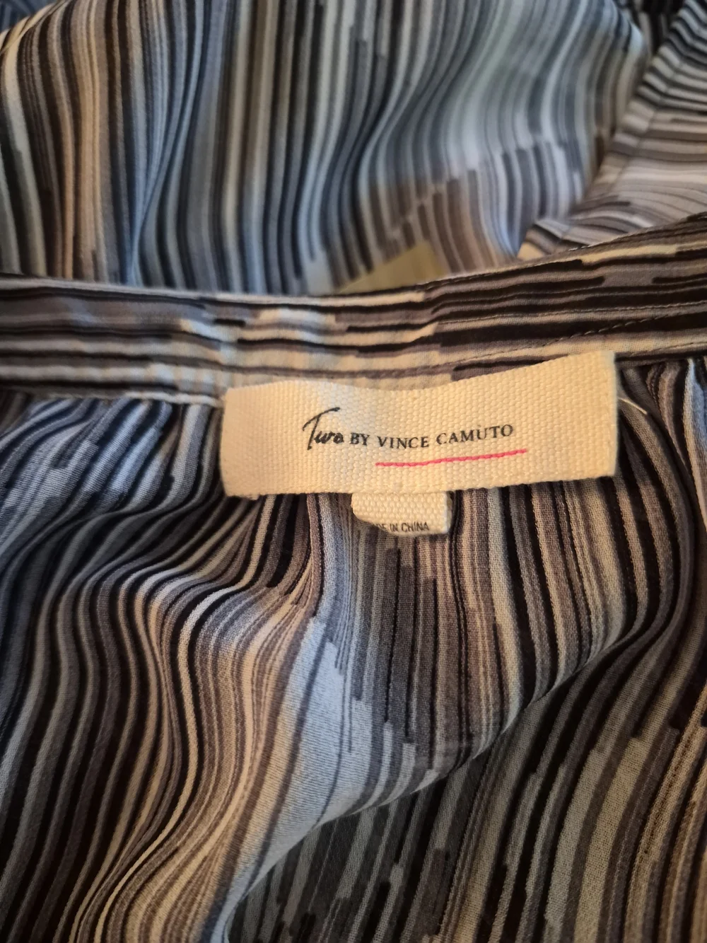 Two By Vince Camuto Sheer Gray Blouse Size Large